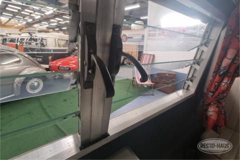 '77 Bay Window Camper Van – RHD with Ragtop Sunroof RestoHaus