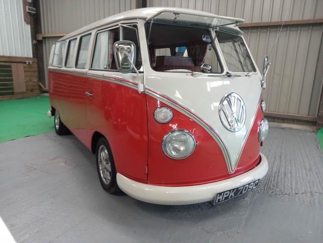 '65 RHD Devon Caravette Front facing