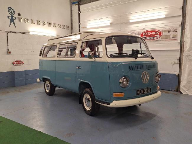 '72 'Betty Blue' RHD Campervan front facing