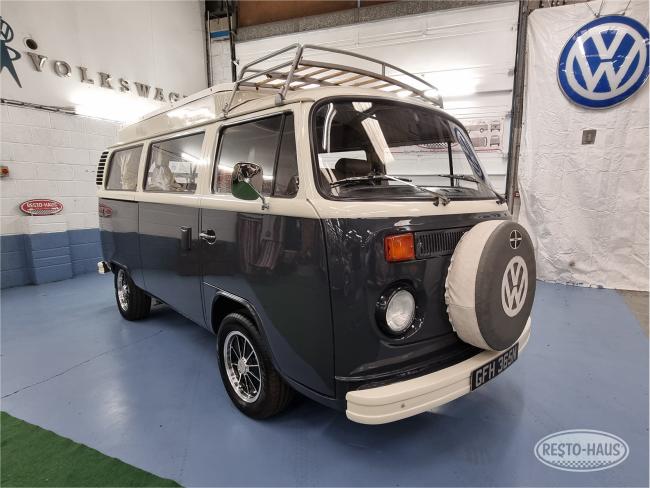 ‘75 RHD Grey/White Late Bay Window Campervan